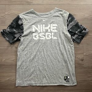 NIKE baseball shirt